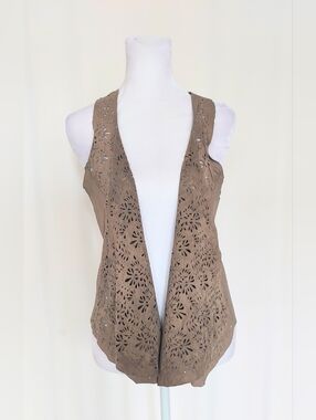XCVI Eyelet Cut Genuine Leather Vest Womens Size Small